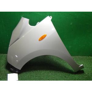 ムーヴ DBA-LA100S 左フロントフェンダー T27   中古