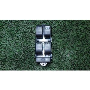 タント DBA-LA600S パワーウインドウスイッチ   84820-B2440 中古