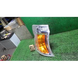 キャラバン LC-CQGE25 右クリアランスランプ KOITO  26110-VX50B 中古