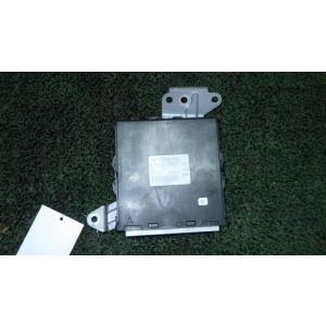 マックス UA-L950S エンジンコンピューター DENSO 89560-97B80 中古