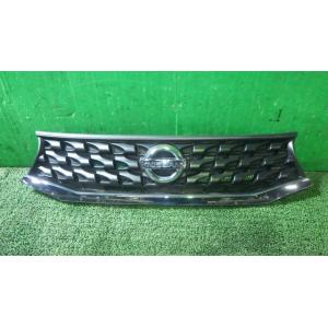 デイズ DBA-B21W ラジエータグリル   62300-6A04F 中古