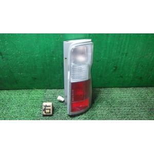 キャラバン KG-VWE25 右テールランプ ICHIKOH 4922 26550-VW025 中古