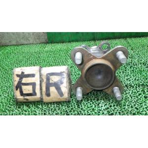 タントエグゼ DBA-L455S リアハブ  89411-B2050 42410-B2050 中古