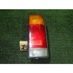 サンバー V-KV4 右テールランプ  OEW 2074A