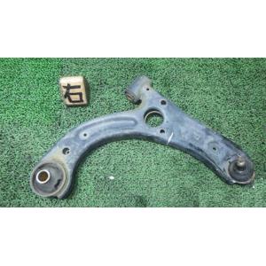 ウェイク DBA-LA700S 右フロントロアアーム   48068-B2200 中古