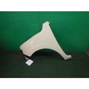 ミラココア DBA-L675S 左フロントフェンダー T19  中古