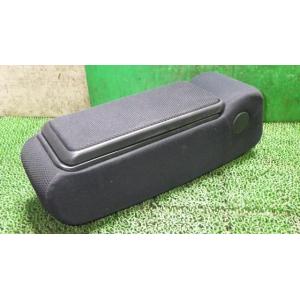 ムーヴ DBA-L185S アームレスト   72810-B2301-C0 中古