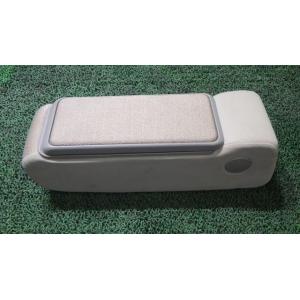 ムーヴ DBA-LA100S アームレスト   72810-B2540-E1 中古