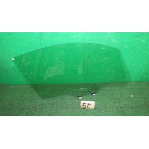 ムーヴ DBA-LA100S 右フロントドアガラス   68101-B2271 中古