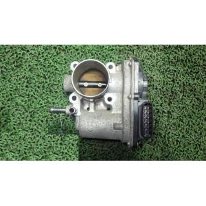 ステラ DBA-RN1 スロットルボディ   16112KA010 中古