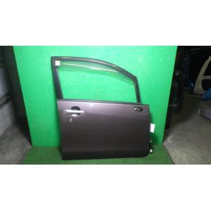 ムーヴ DBA-LA100S 右フロントドア T26   67001-B2310 中古