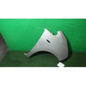ムーヴ DBA-LA100S 右フロントフェンダー T27   53811-B2290 中古