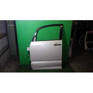 デリカＤ5 DBA-CV5W 左フロントドア W23   5700A463 中古