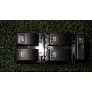タント DBA-LA600S パワーウインドウスイッチ   84820-B2440 中古