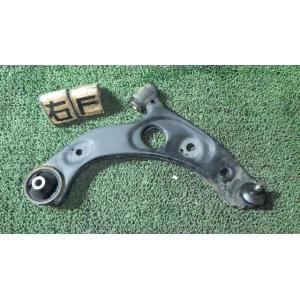 タント CBA-L350S 右フロントロアアーム P10   48068-B2050 中古