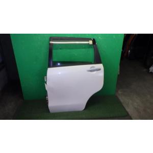 ムーヴ DBA-LA100S 左リアドア W24   中古