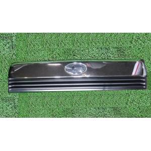 サンバー LE-TV1 ラジエータグリル   91121TC020 中古