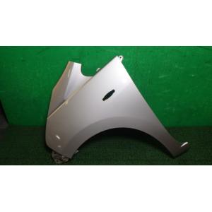 ムーヴ DBA-LA100S 左フロントフェンダー T22   53812-B2280 中古