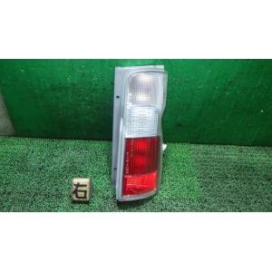 キャラバン KR-VWE25 右テールランプ ICHIKOH 4922 26550-VW025 中古