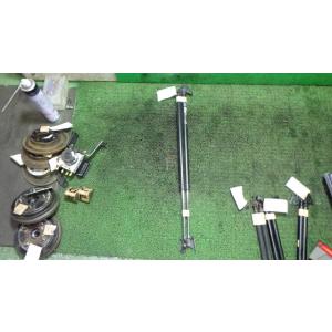 キャラバン KR-VWE25 バックドアダンパー   中古