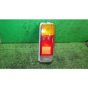 サンバー V-KV3 右テールランプ OEW 2074 中古