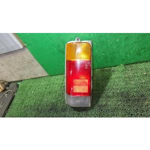 サンバー V-KV3 左テールランプ OEW 2074 中古
