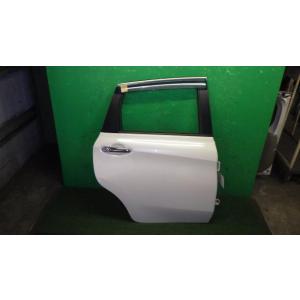 ノート DBA-E12 右リアドア QAB   H210M-3VAMA 中古