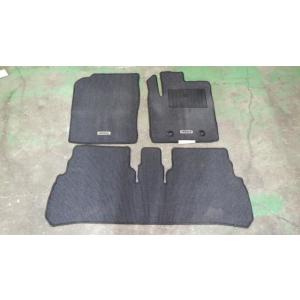 ムーヴ DBA-LA100S フロアマットセット    中古