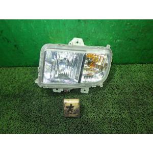 ムーヴ DBA-L175S 左フォグランプ  スタンレー P6778