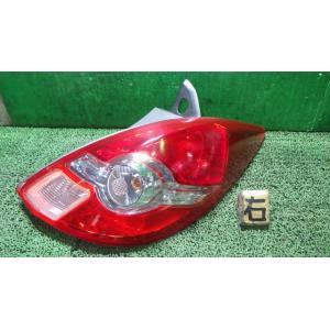 ティーダ DBA-C11 右テールランプ STANLEY P7511 26550-1JY0A 中古