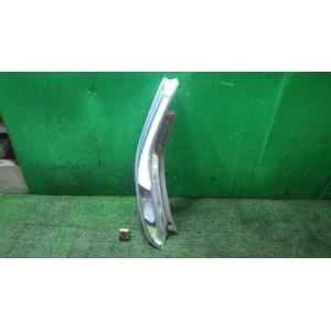 リーフ ZAA-AZE0 左テールランプ ICHIKOH D115 26555-4NN0A 中古