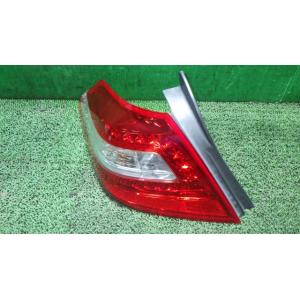 ティアナ DBA-J32 左テールランプ STANLEY P7271 26555-JN20A 中古