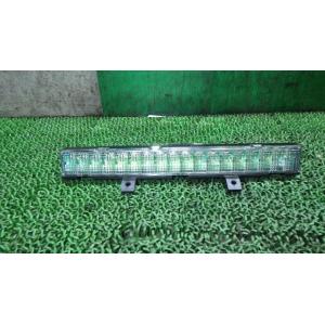 フーガ DBA-Y50 ハイマウントストップランプ   26590-EG010 中古