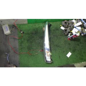 ムーヴ DBA-LA100S 左テールランプ コイト 220-51094 中古