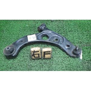 タント CBA-L350S 右フロントロアアーム   48068-B2050 中古