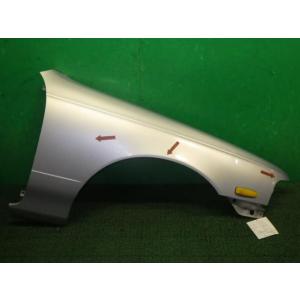 ローレル E-HC34 右フロントフェンダー KN4