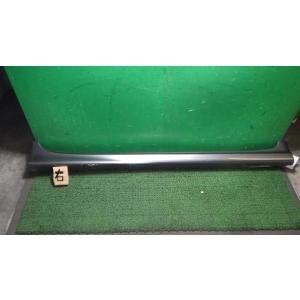 ノート DBA-E12 右サイドステップ KAD    中古