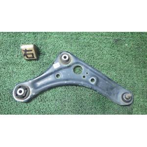 ｅＫワゴン DBA-B11W 右フロントロアアーム   4013A496 中古