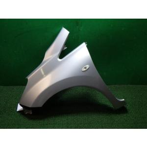 ノート DBA-E12 左フロントフェンダー K23   中古