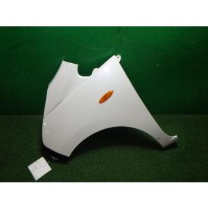 ムーヴ DBA-LA100S 左フロントフェンダー W24   53812-B2281 中古