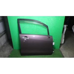 ムーヴ DBA-LA100S 右フロントドア T26   67001-B2311 中古