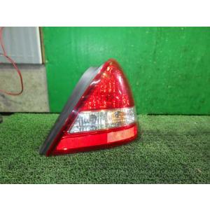 ティーダ ラティオ DBA-SC11 右テールランプ  スタンレー P4088　中古