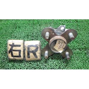 タント DBA-L375S リアハブ   42410-B2040 中古