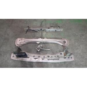 ムーヴ DBA-LA100S ラジエータコアサポート   53205-B2220 中古