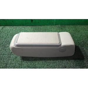 ムーヴ DBA-LA100S アームレスト   72810-B2650-E0 中古