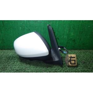 ムーヴキャンバス 5BA-LA800S 右サイドミラー T32   87910-B2T80 中古