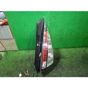 プレマシー DBA-CREW 右テールランプ 35J スタンレー P7368 中古