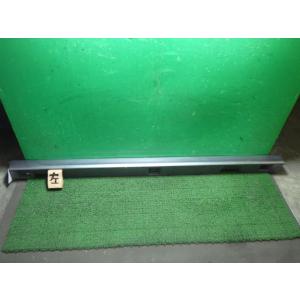 プレマシー DBA-CREW 左サイドステップ 38P    C235-54-50XG 中古