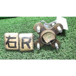 タント DBA-L375S リアハブ   42410-B2040 中古