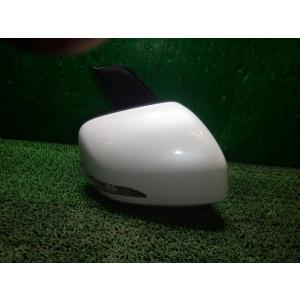 タント DBA-L375S 右サイドミラー W24   87910-B2A11 中古